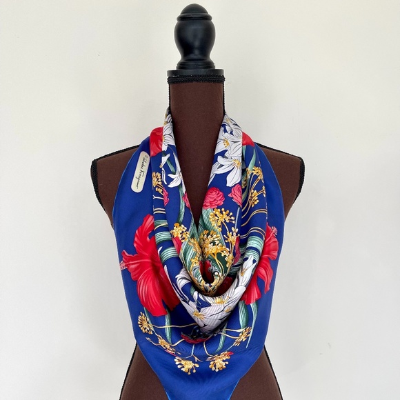 Salvatore Ferragamo Silk Scarf Flowers Blue Multicolor Wrap Scarf - Picture 9 of 15